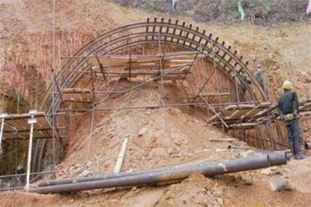 中平镇钢花管锚杆施工